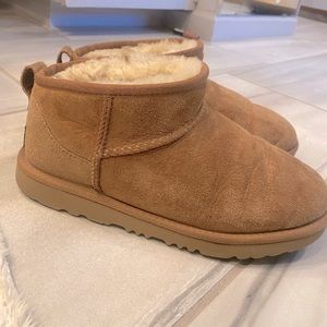Classic Ugg ultra mini